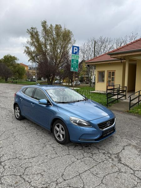 Volvo V40 2.0D4/XEN0N/F-ULL