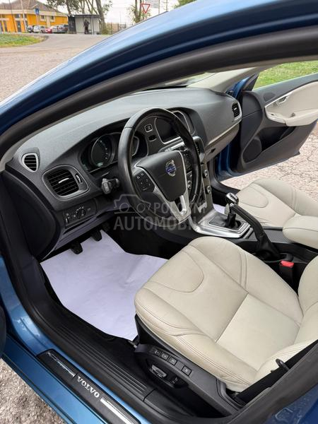 Volvo V40 2.0D4/XEN0N/F-ULL