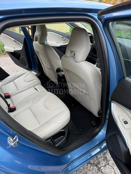 Volvo V40 2.0D4/XEN0N/F-ULL