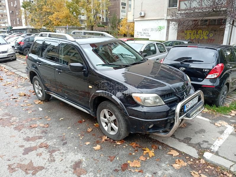 Mitsubishi Outlander 2.4 MIVEC SE