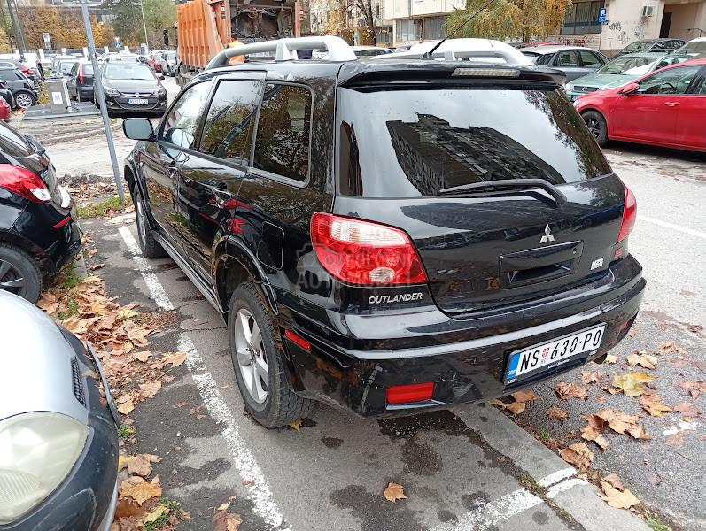 Mitsubishi Outlander 2.4 MIVEC SE