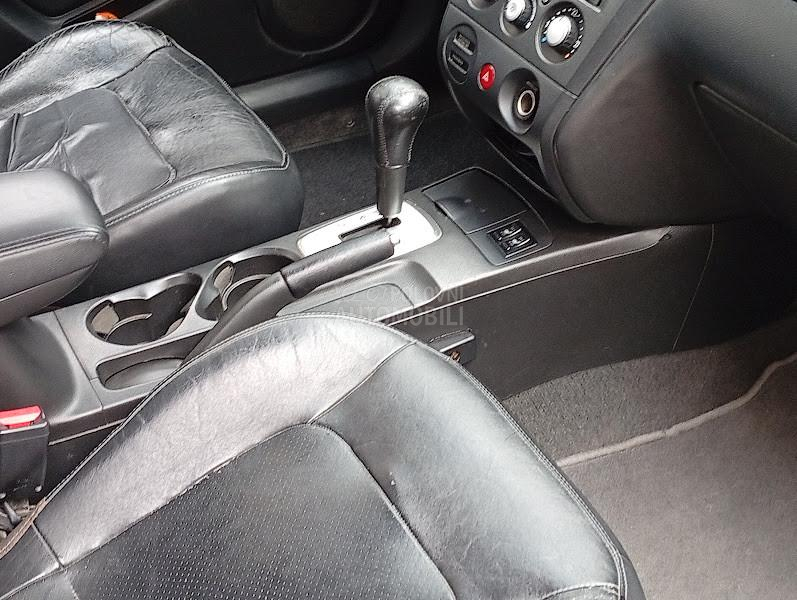 Mitsubishi Outlander 2.4 MIVEC SE