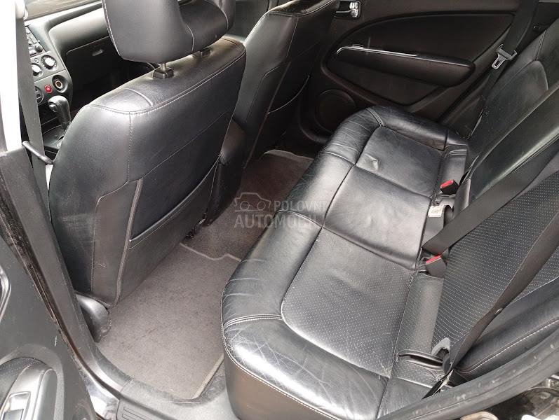 Mitsubishi Outlander 2.4 MIVEC SE