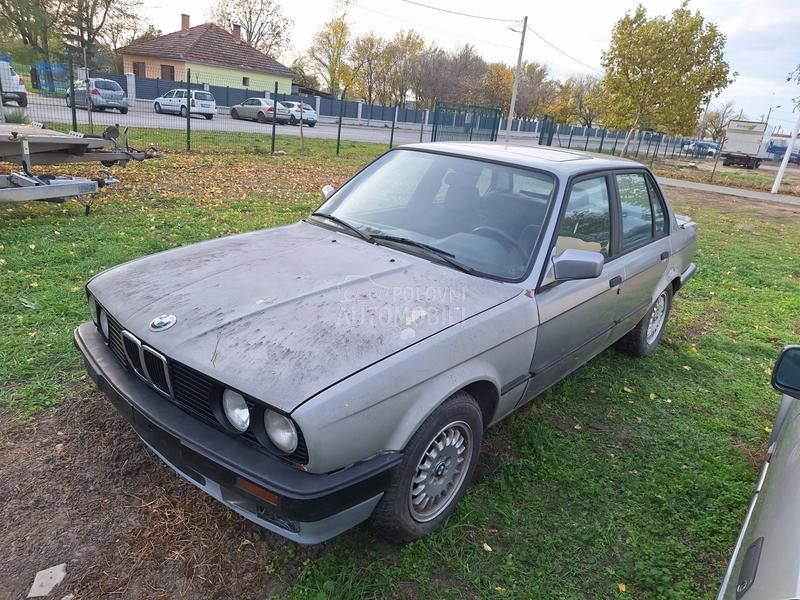 BMW 320 E30 320i rezervisan