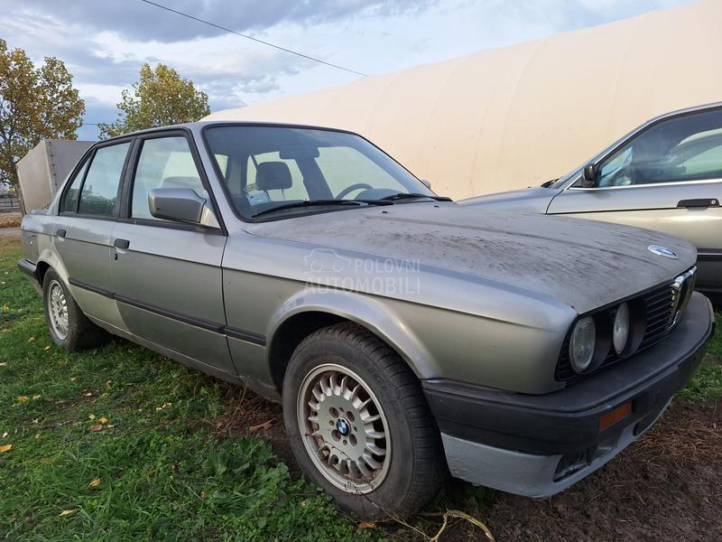 BMW 320 E30 320i rezervisan