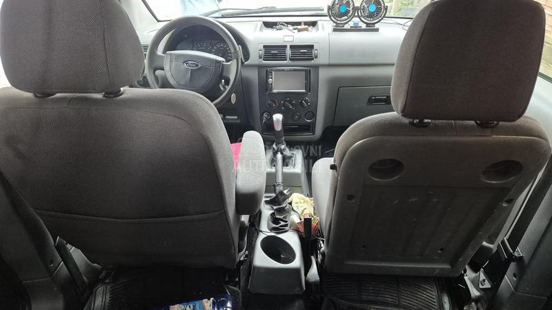 Ford Tourneo Connect 