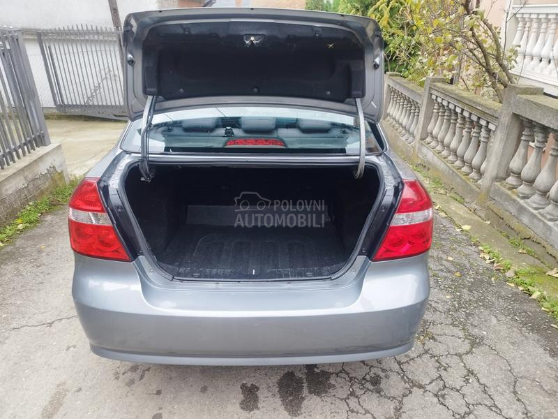 Chevrolet Aveo 