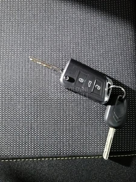 Citroen C3 1.2pure tach Led/Nav