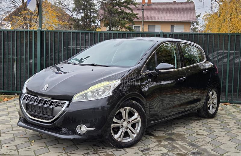 Peugeot 208 Allure