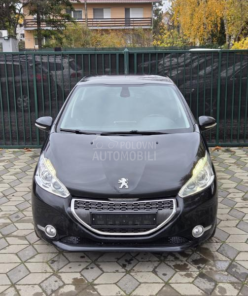 Peugeot 208 Allure
