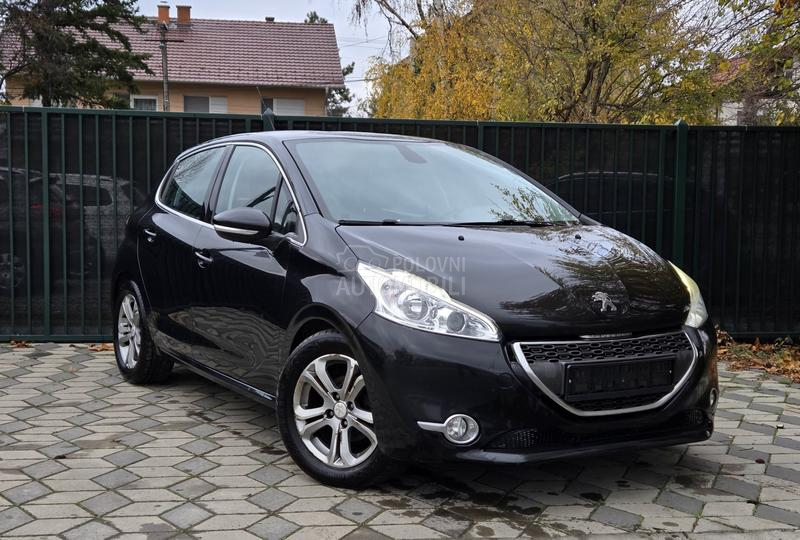 Peugeot 208 Allure