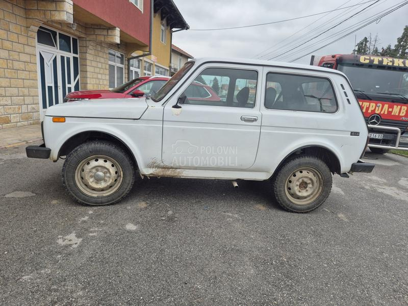 Lada Niva 1.7