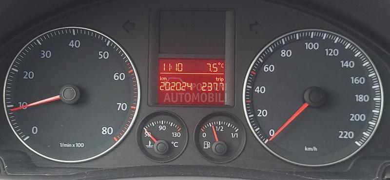 Volkswagen Golf 5 1.4 b ORG.K.M SERVIS