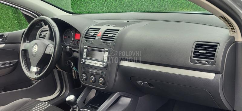 Volkswagen Golf 5 1.4 b ORG.K.M SERVIS