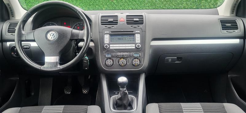 Volkswagen Golf 5 1.4 b ORG.K.M SERVIS