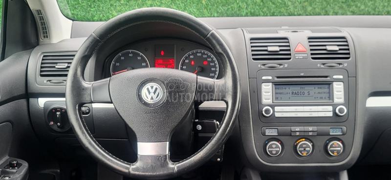 Volkswagen Golf 5 1.4 b ORG.K.M SERVIS