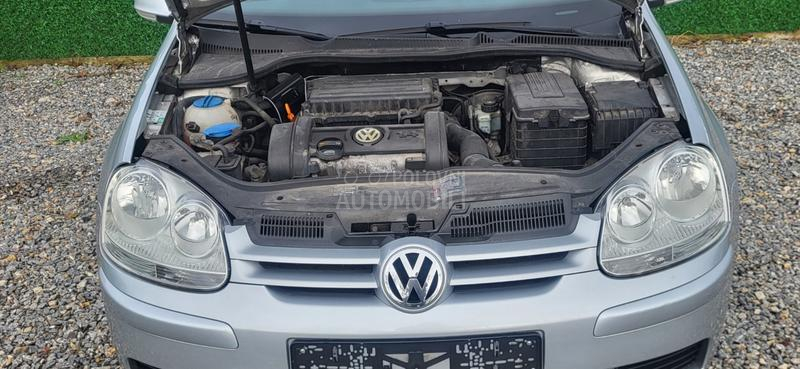 Volkswagen Golf 5 1.4 b ORG.K.M SERVIS