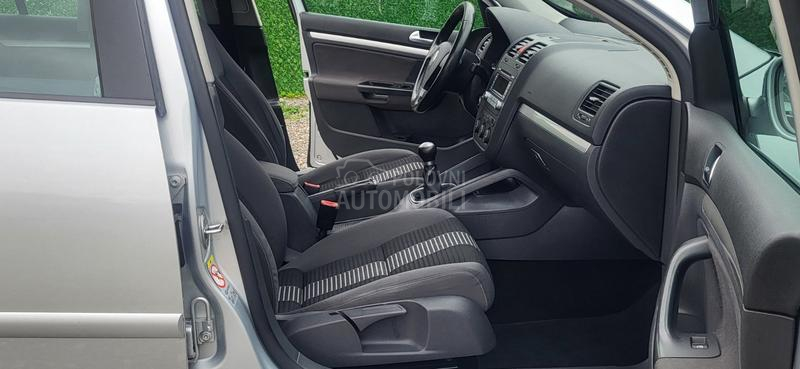 Volkswagen Golf 5 1.4 b ORG.K.M SERVIS