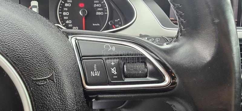 Audi A4 led/el prtljaznik