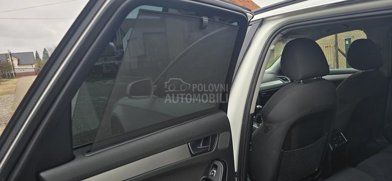 Audi A4 led/el prtljaznik