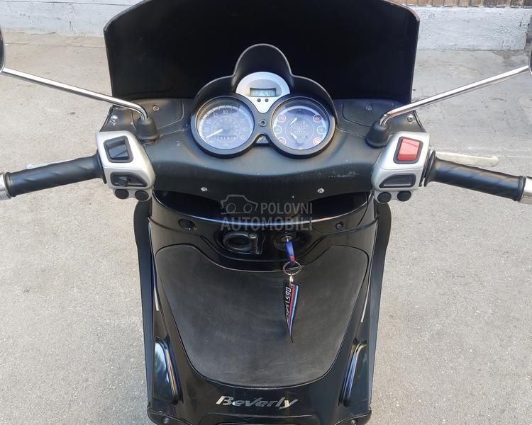 Piaggio Beverly 250