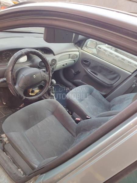 Renault Megane 1.6