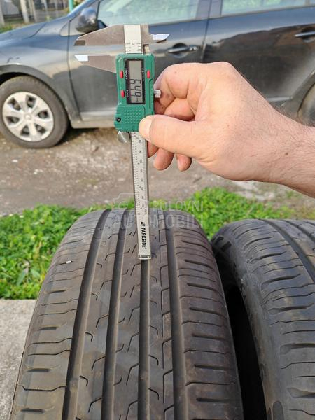 Continental 215/55 R17 Letnja