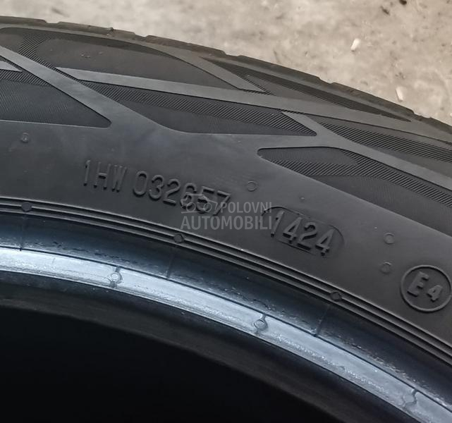 Continental 215/55 R17 Letnja