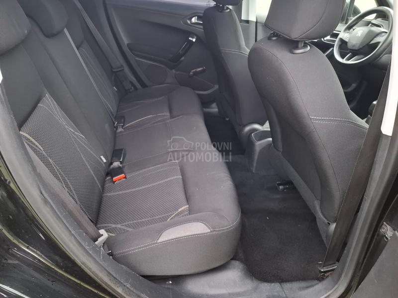 Peugeot 208 1,6 e-HDI pano.rama