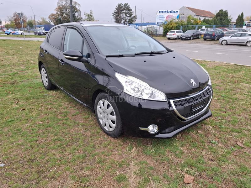 Peugeot 208 1,6 e-HDI pano.rama