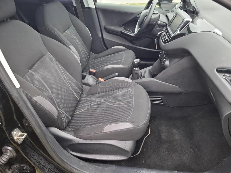 Peugeot 208 1,6 e-HDI pano.rama