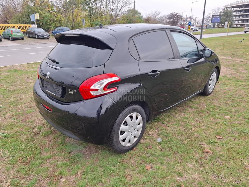 Peugeot 208 1,6 e-HDI pano.rama