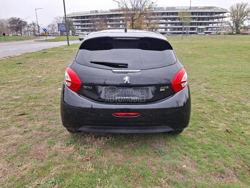 Peugeot 208 1,6 e-HDI pano.rama