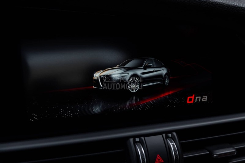 Alfa Romeo Giulia Q2/SPRINT/HARMAN