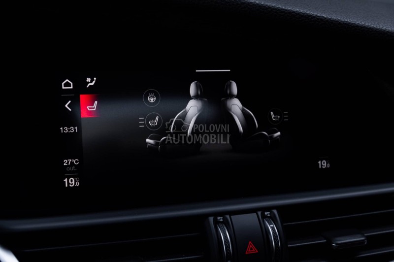 Alfa Romeo Giulia Q2/SPRINT/HARMAN