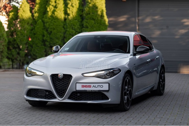 Alfa Romeo Giulia Q2/SPRINT/HARMAN