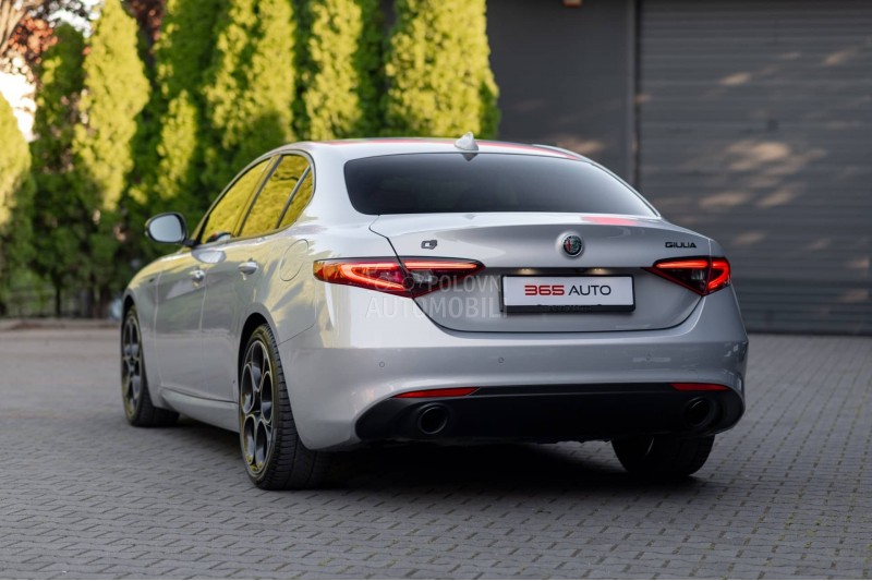 Alfa Romeo Giulia Q2/SPRINT/HARMAN