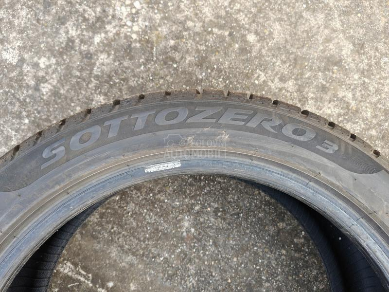 Pirelli 235/45 R19 Zimska