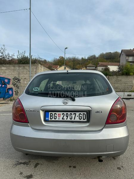 Nissan Almera 