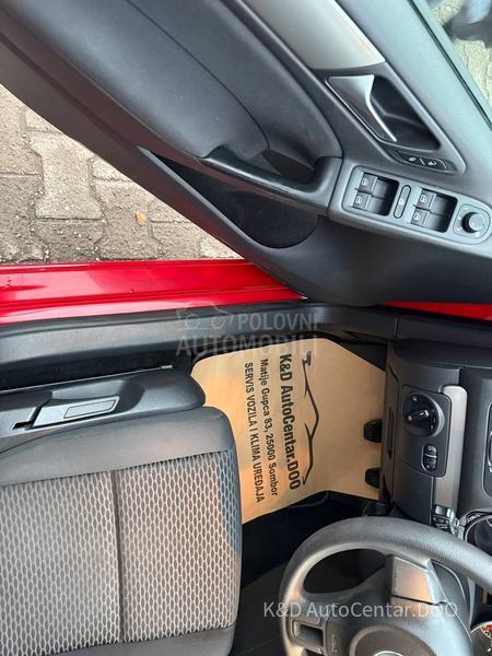 Volkswagen Golf 6 1.6TNG V.s.e.r.vi.s