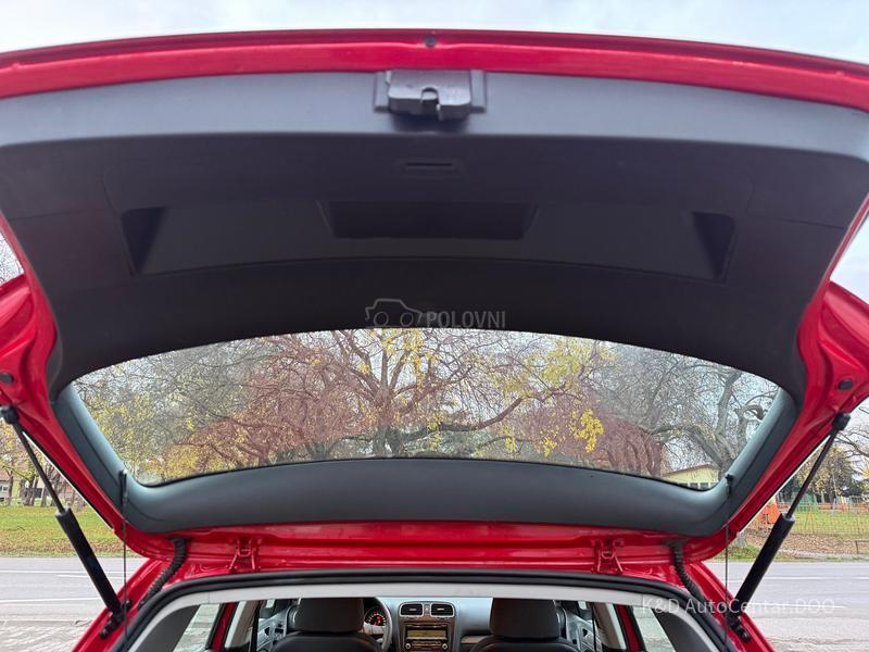 Volkswagen Golf 6 1.6TNG V.s.e.r.vi.s