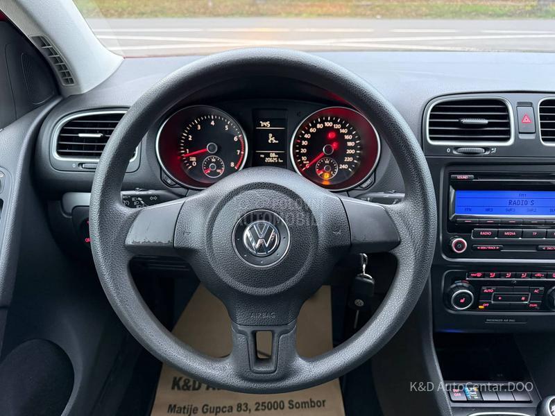 Volkswagen Golf 6 1.6TNG V.s.e.r.vi.s