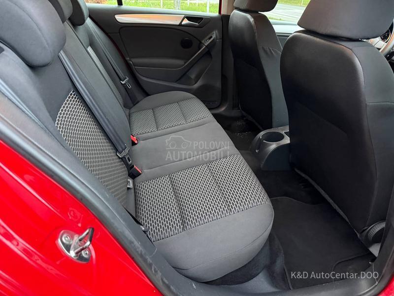 Volkswagen Golf 6 1.6TNG V.s.e.r.vi.s