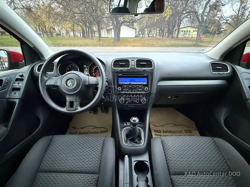 Volkswagen Golf 6 1.6TNG V.s.e.r.vi.s