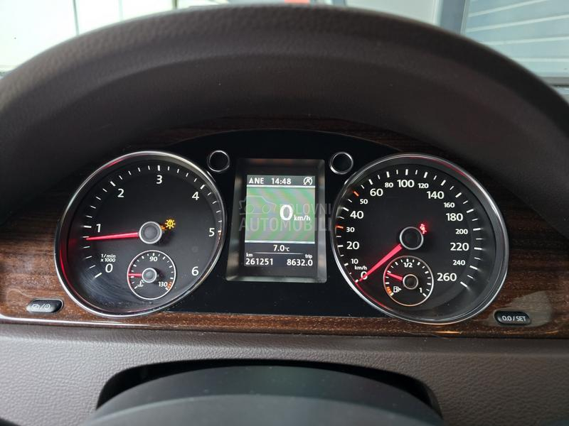 Volkswagen Passat B7 1.6 TDI HIGHLINE