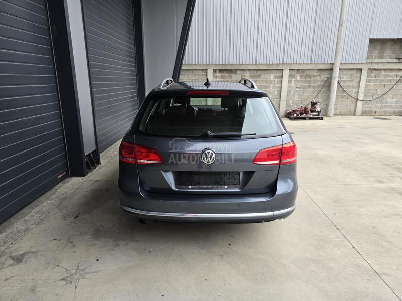Volkswagen Passat B7 1.6 TDI HIGHLINE