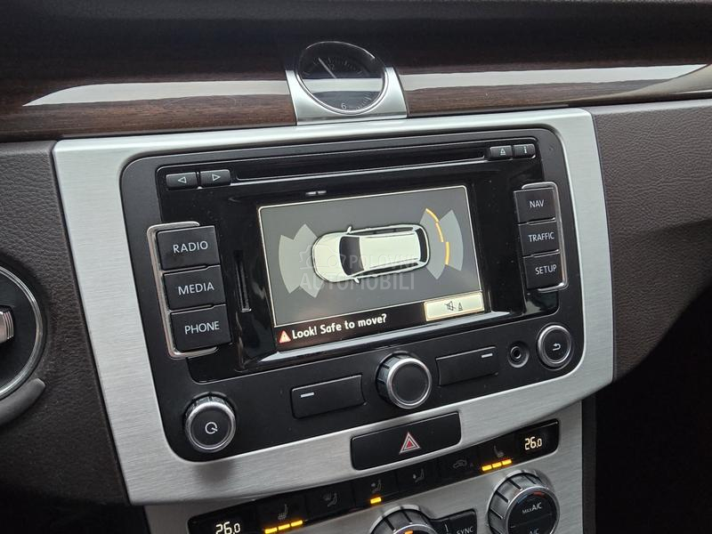 Volkswagen Passat B7 1.6 TDI HIGHLINE