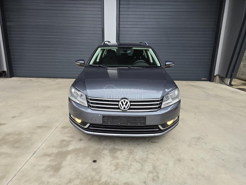 Volkswagen Passat B7 1.6 TDI HIGHLINE