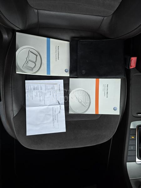 Volkswagen Passat B7 1.6 TDI HIGHLINE