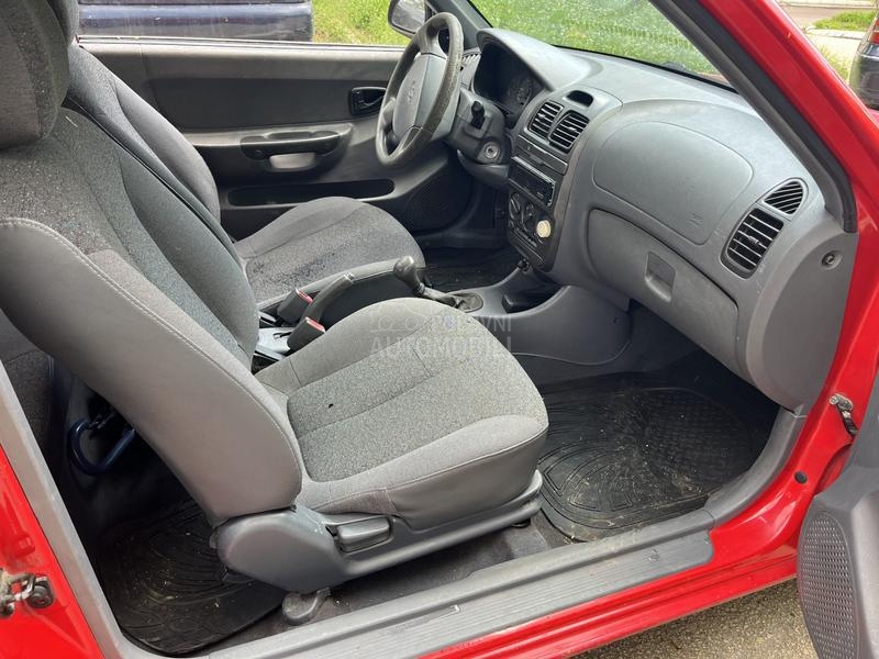 Hyundai Accent 